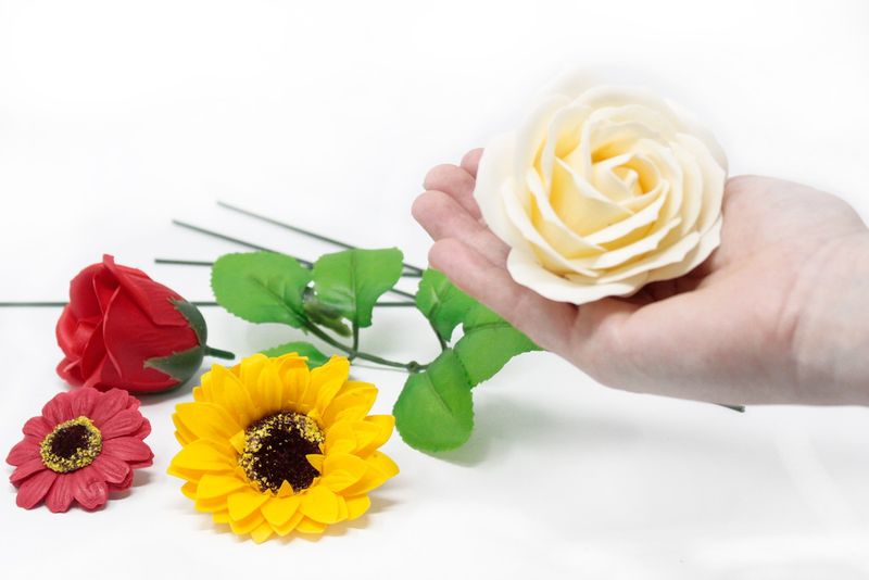 DIY Seifenblumen - mittelgroße Rose - Weiß