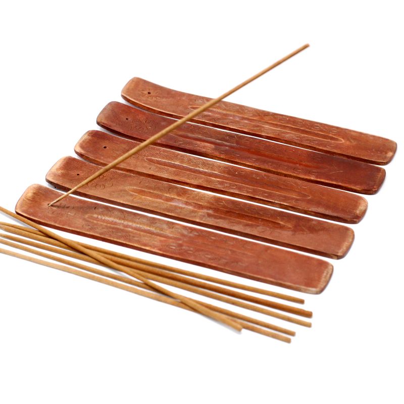 Geschnitzter Holzhalter aus Mangoholz