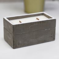 Sojawachskerze mit 2 Holzdochten - Nelke & dunkles Sandelholz