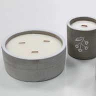 Sojawachskerze mit Holzdocht - Wacholder & Süßer Gin