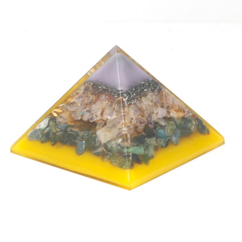 Große Orgonite Pyramide 'Baum' -  70mm