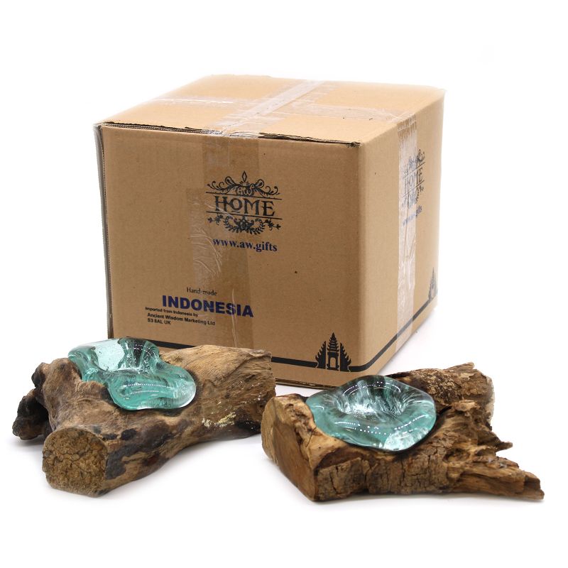 Geschmolzenes Glas auf Holz - Kerzenhalter