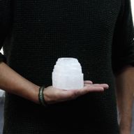 Kerzenhalter aus Selenit "Bergspitze" 8 cm