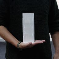 Kerzenhalter aus Selenit "Zylinder" 20 cm