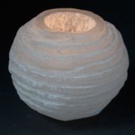 Kerzenhalter aus Selenit "Schneeball" 8 cm