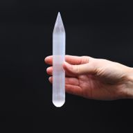 Selenit Zauberstab - 16 cm  (Spitze auf einer Seite)