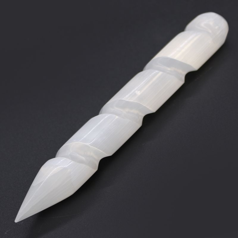 Selenit-Spiralstäbe - 16 cm (Spitze auf einer Seite)