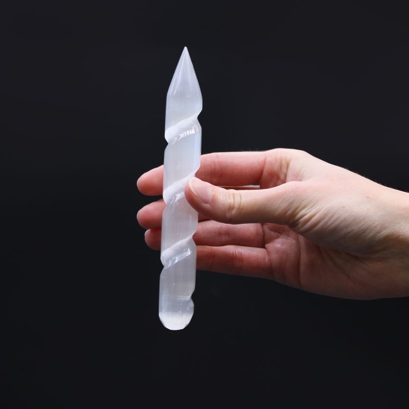 Selenit-Spiralstäbe - 16 cm (Spitze auf einer Seite)