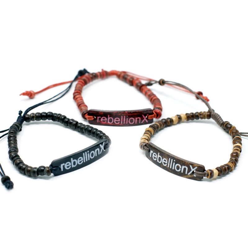 Coco-Slogan-Armreifen – Rebellion X