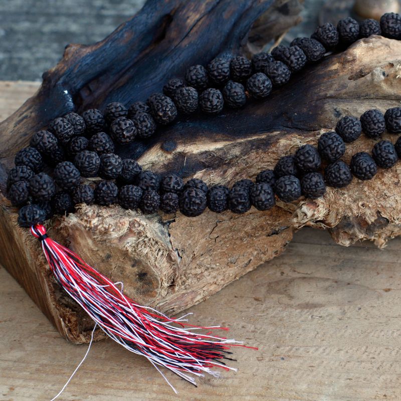 108 Rudraksha Mala - Dunkel