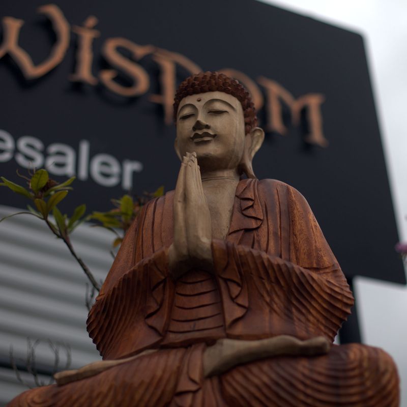 Handgeschnitzter Buddha - 80cm Willkommen