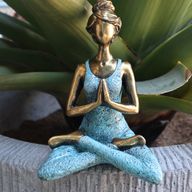 Yoga Lady Figur -  Bronze & Türkis 24cm