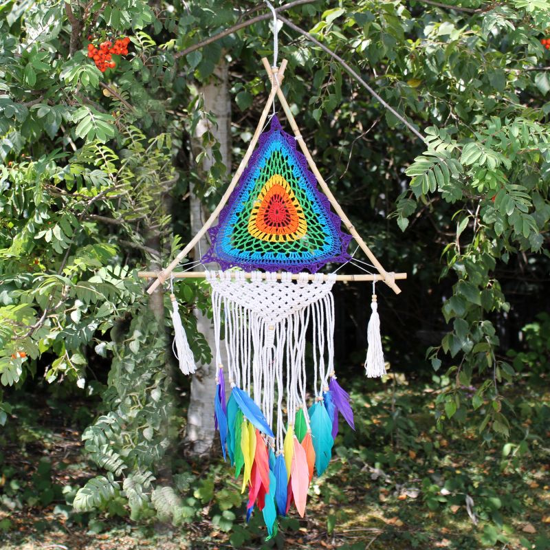 Bali-Traumfänger- Große bunte Pyramide