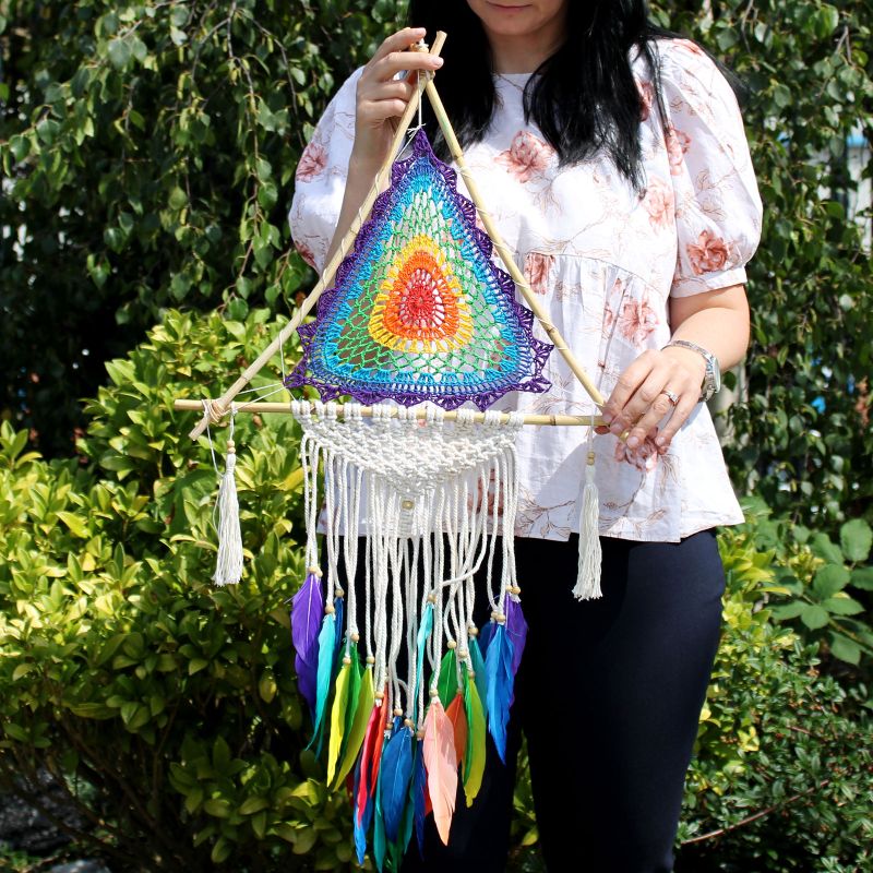 Bali-Traumfänger- Große bunte Pyramide