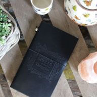Handgemachtes Ledertagebuch- Mein Buch der Zauber und anderer Gedanken - Schwarz
