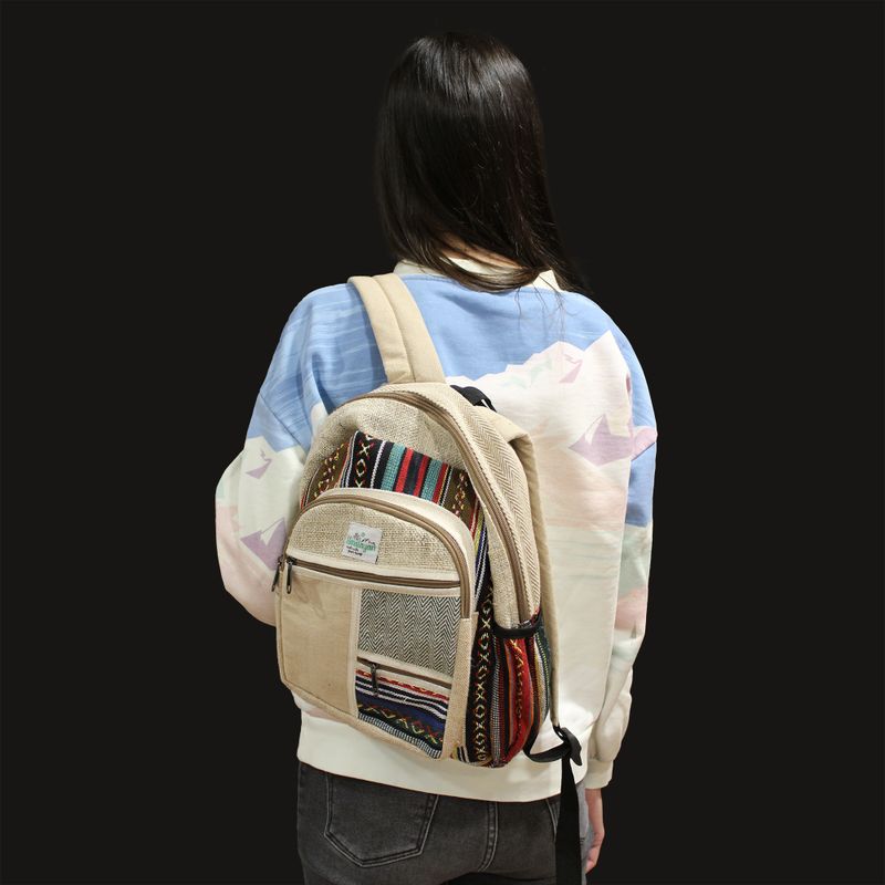 Kleiner Hanf-Rucksack – Zick-Zack-Reißverschluss-Stil