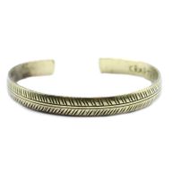 Tibetischer Armreif (Messing) - Kleines Tribal-Blatt