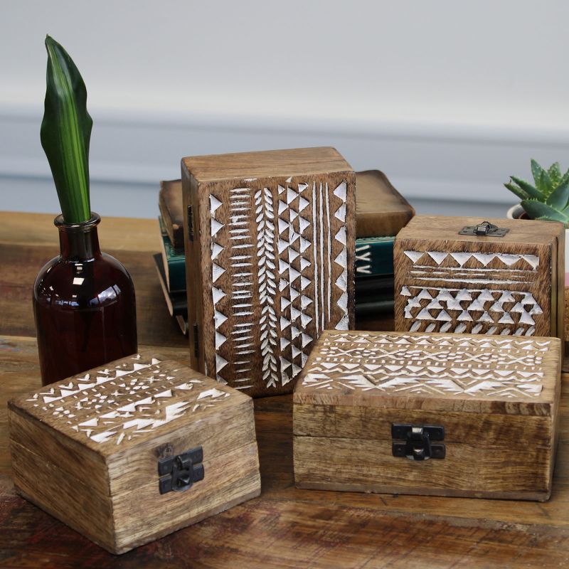 Holzbox weissgewaschen- 3x1.5 Pillendose Slawisches Design