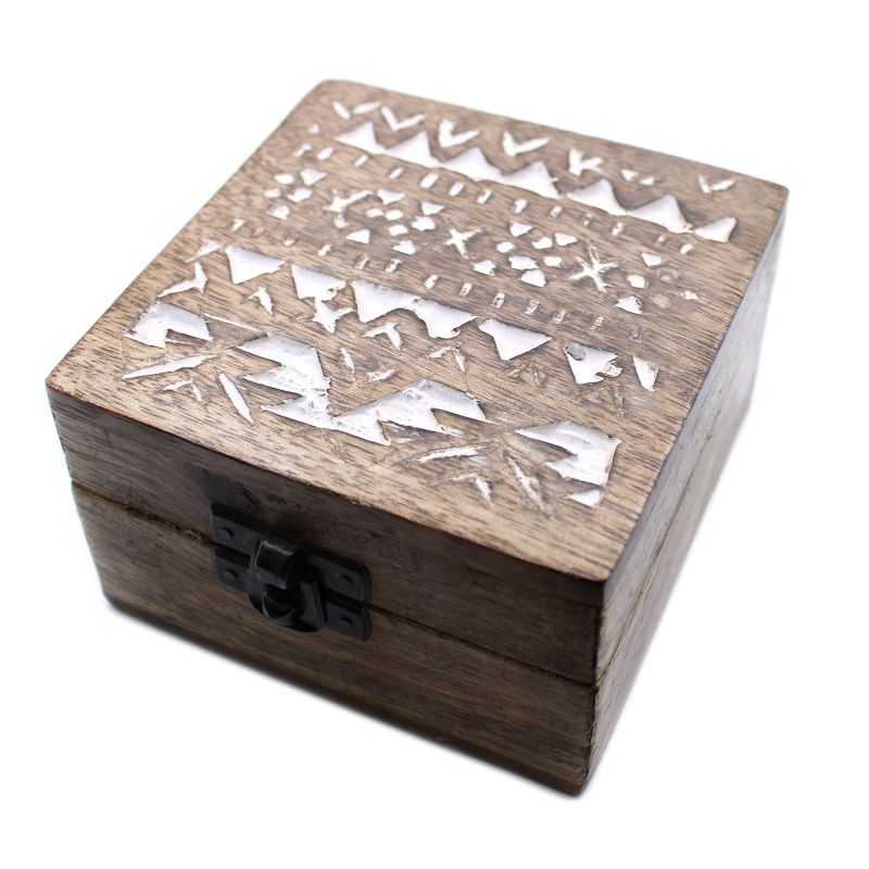 Holzbox weissgewaschen - 4x4 Slawisches Design