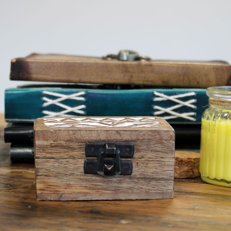 Holzbox weissgewaschen - 3x1.5 Pillendose Aztekisches Design