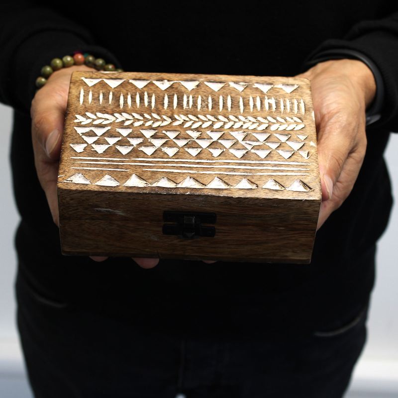Holzbox weissgewaschen - 6x4 Aztekisches Design