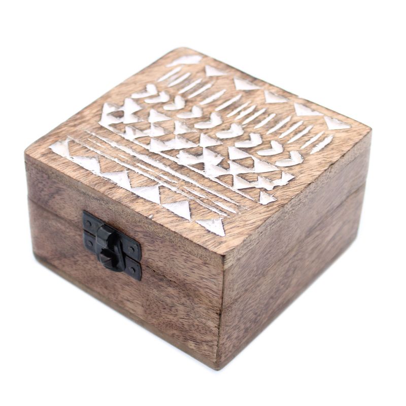 Holzbox weissgewaschen - 4x4 Aztekisches Design