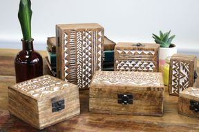 Holzbox weissgewaschen - 6x4 Aztekisches Design