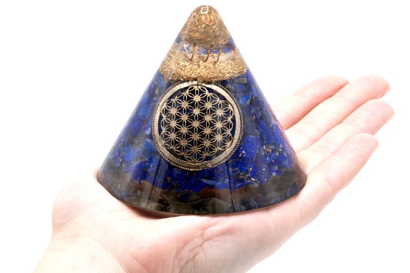 Orgonitkegel 'Flower of Life' - 90 mm