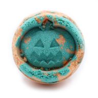 Halloween-Badebombe mit Fenchel und Orange