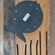 Pflanzenständer aus Albesia  Holz- Terrakotta-Fisch
