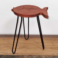 Pflanzenständer aus Albesia  Holz- Terrakotta-Fisch