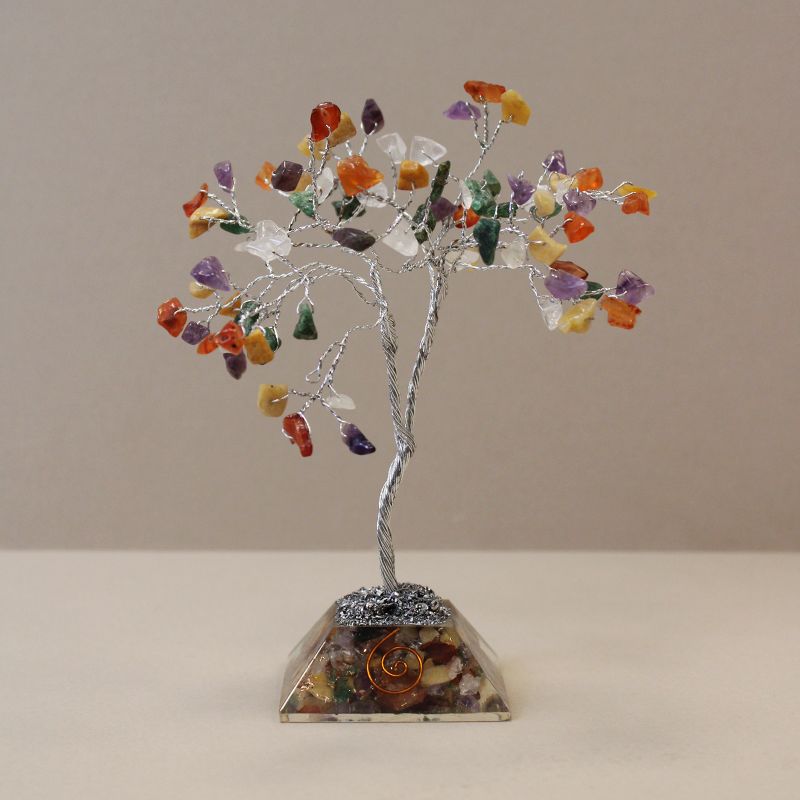 Edelsteinbaum mit Orgonitbasis – 80 Steine ​​– Mehrfarbig