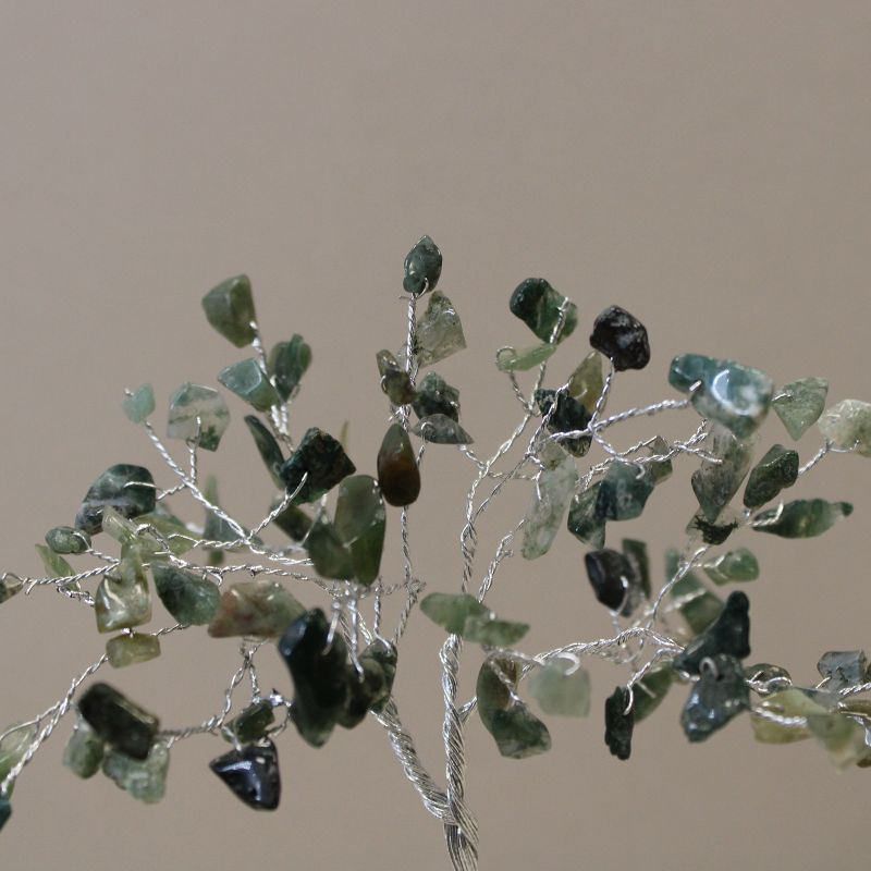 Edelsteinbaum mit Orgonit-Basis - 80 Steine - Moosachat