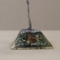 Edelsteinbaum mit Orgonit-Basis - 80 Steine - Moosachat