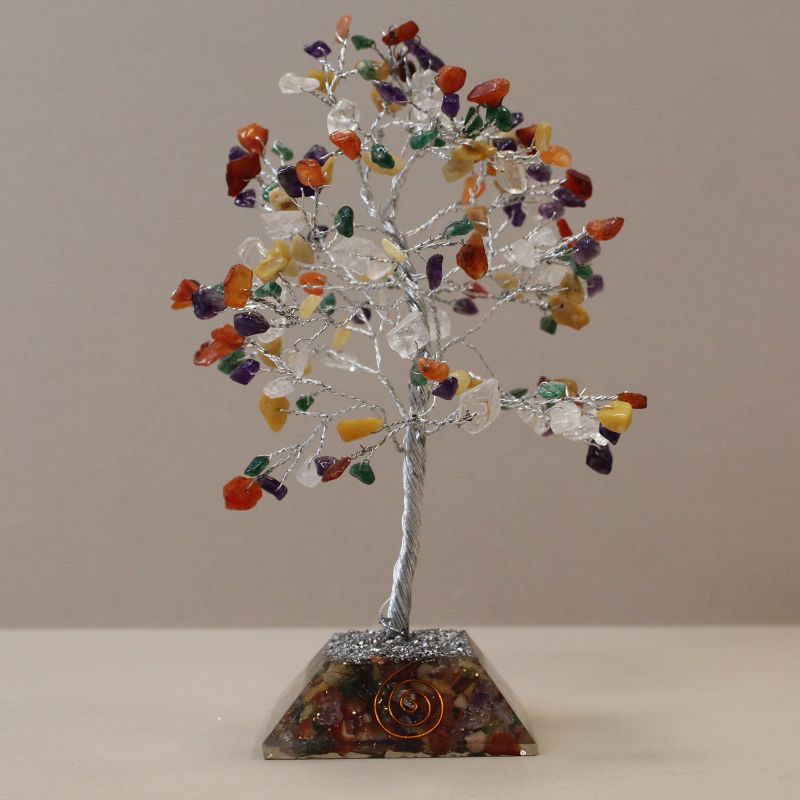 Edelsteinbaum mit Orgonitbasis – 160 Steine ​​– Mehrfarbig