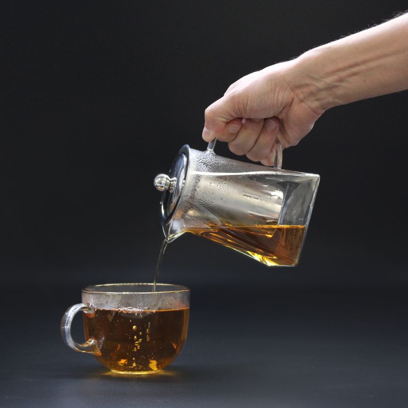 Teekanne aus Glas mit Sieb - Turmform - 780 ml