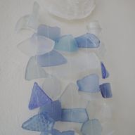 Windspiele- Blaues und weißes Glas