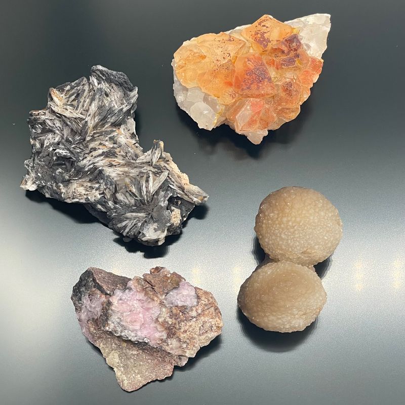 Mineralische Exemplare - Gemischte Stücke (ca. 24 Stück)