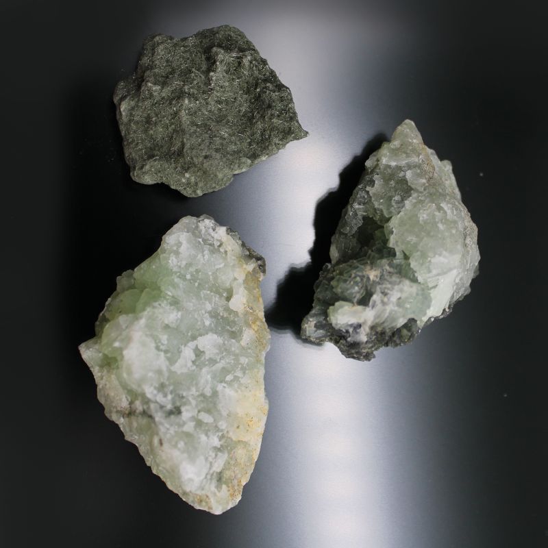 Mineralische Exemplare - Kleiner Prynit (ca. 100 Stück)