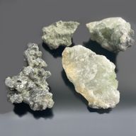 Mineralische Exemplare - Kleiner Prynit (ca. 100 Stück)