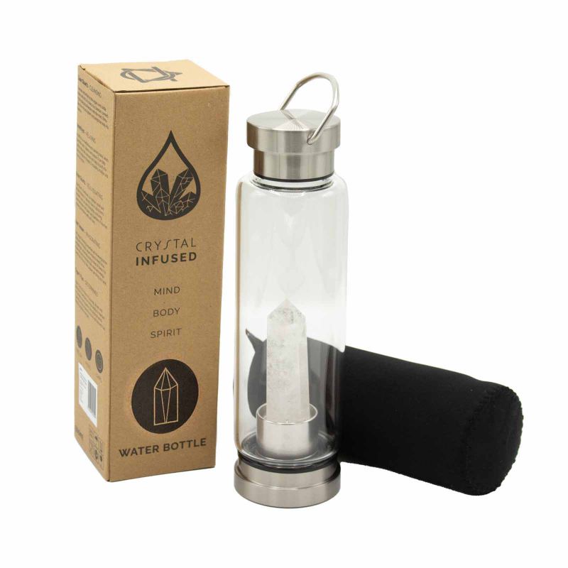 Glas-Wasserflasche mit Kristallinfusion – Reinigender Klarquarz – Obelisk