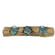Flacher dreifacher Kerzenhalter aus Moltonglas auf Holz