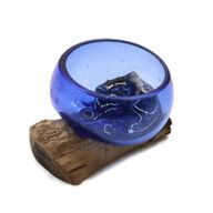 Geschmolzenes Glas Mini Blue Bowl auf Holz