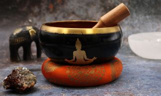 Großes Buddha-Klangschalen-Set, Schwarz/Orange, 14 cm