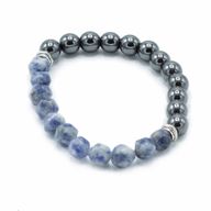 Facettiertes Edelstein-Armband - Magnetischer Sodalith