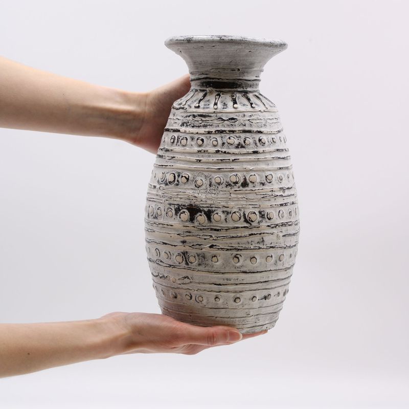 Klassisch geformte Vase - Creme