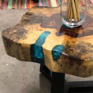 Couchtisch aus Tamarinde und Kunstharz - Aqua