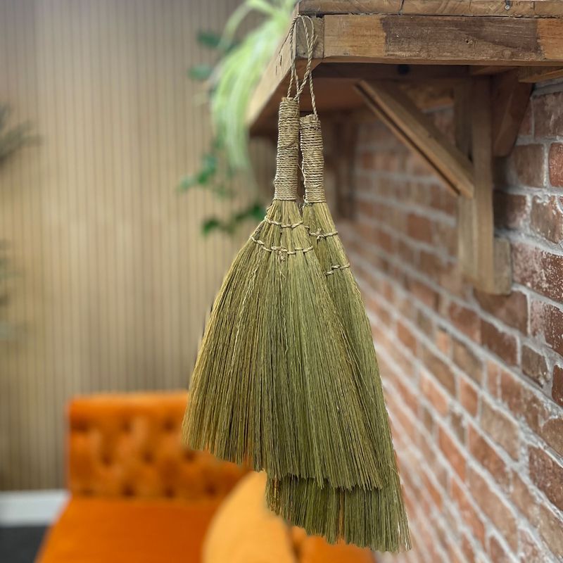 Set 4 - Pampas Fan Broom - Natural mixed sizes