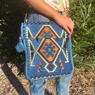 Himmelblaue Kelim-Messenger-Festivaltasche