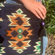 Dunkelblaue Kelim-Messenger-Festivaltasche
